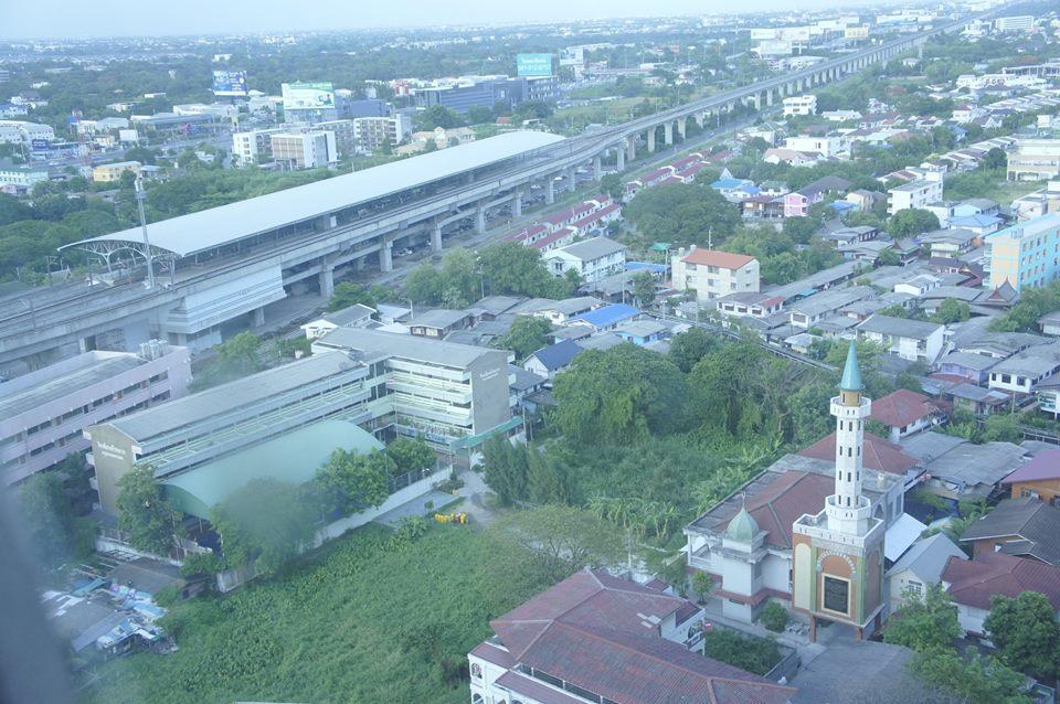 Airport Link Hua Mak Condo Bangkok Bagian luar foto